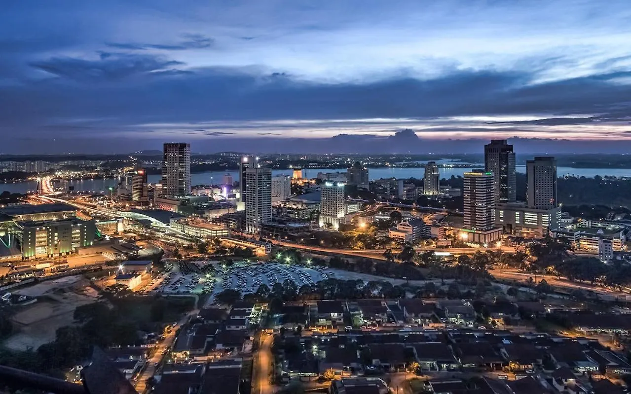 Daire High Floor Suasana Suites 5 In Jb City With Wifi Johor Bahru Malezya